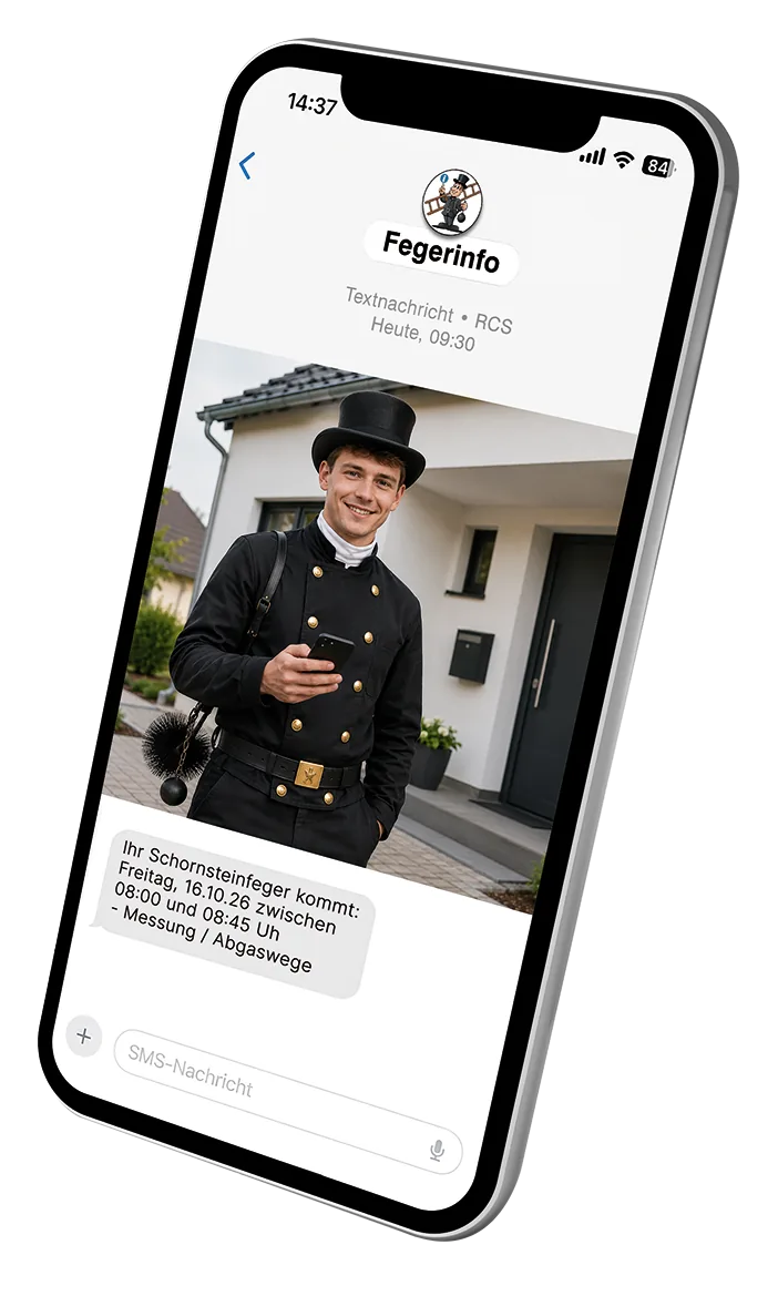 Smartphone-Mockup mit einer eingegangenen Terminmitteilung: Absender Fegerinfo, darunter ein Foto eines Schornsteinfegers vor einem Wohnhaus und die Nachricht mit Datum, Zeitfenster und der anstehenden Arbeit Messung und Abgaswege